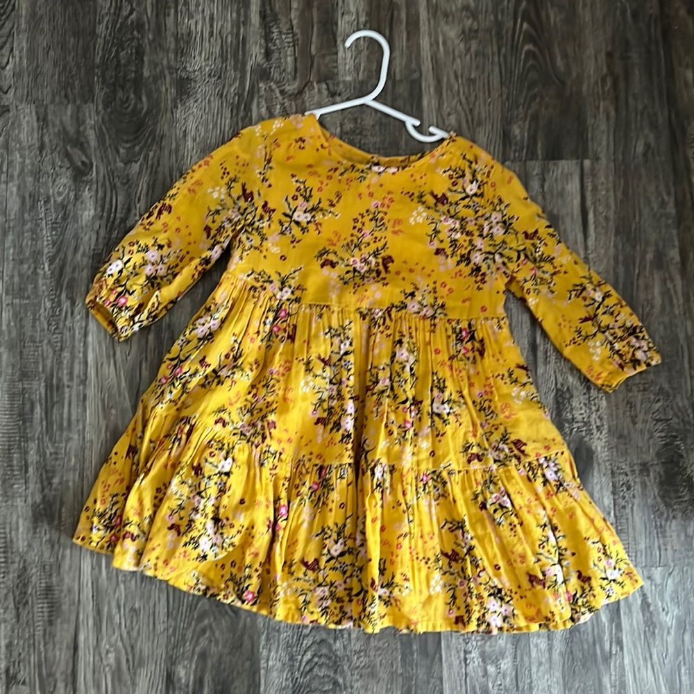 Old Navy Dress adorable